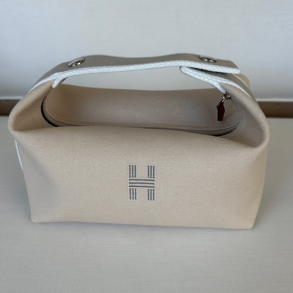 Hermès toiletry bags cream